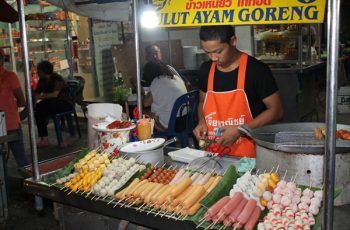 ayam goreng