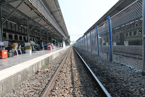 jalan keretapi