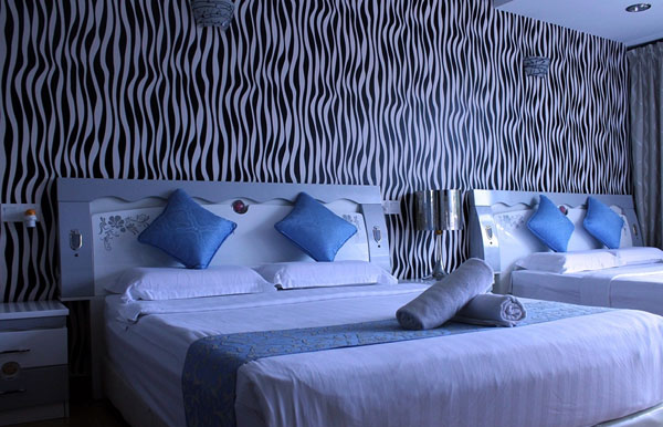 Bilik bertemakan Earn Your Stripes