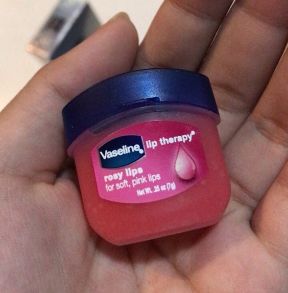 vaseline lip balm