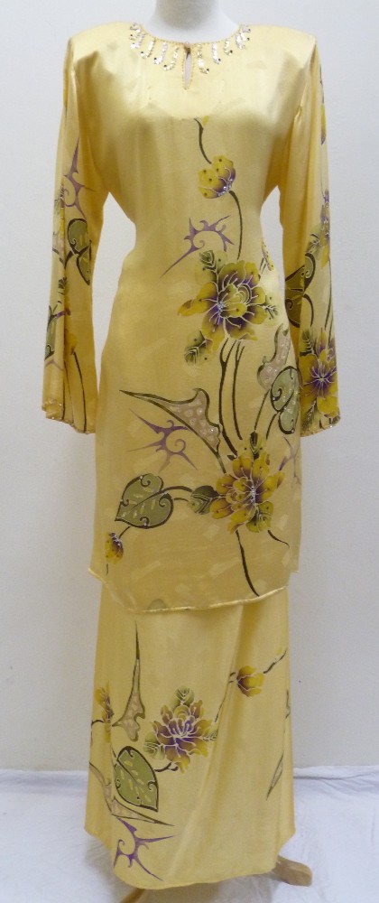 baju kurung moden batik