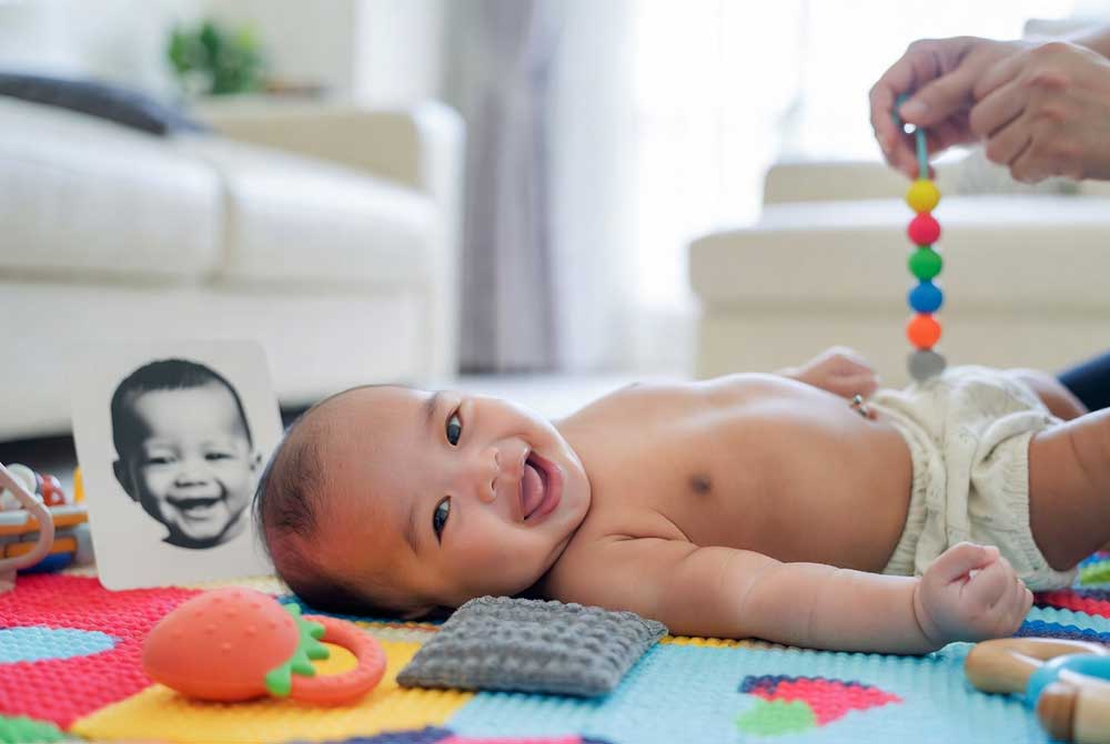 mainan bayi 1-6 bulan